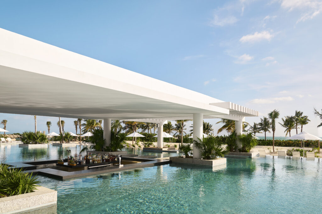 🌴 SLS Playa Mujeres: Vacaciones de Lujo en el Paraíso del Caribe Mexicano